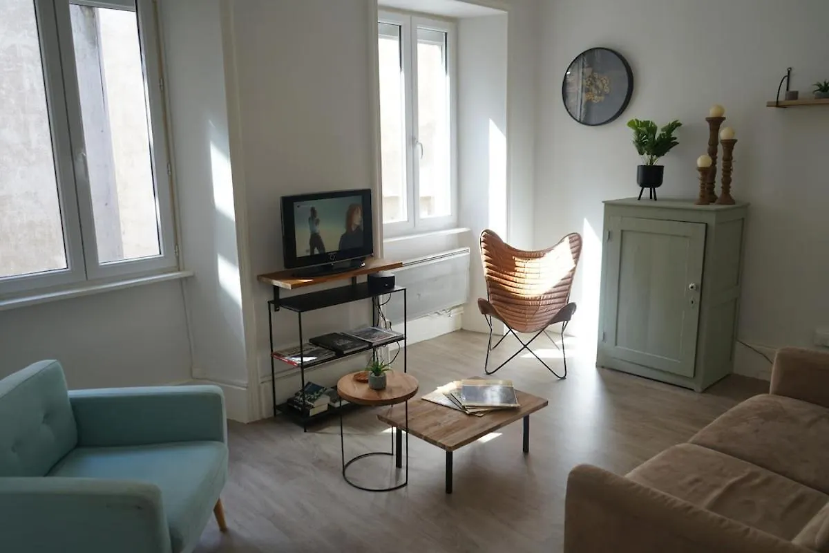Appartement Centre-Ville Privas 0*,  France